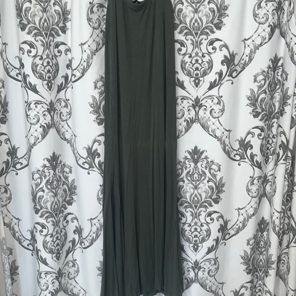 Olive ribbed maxi skirt